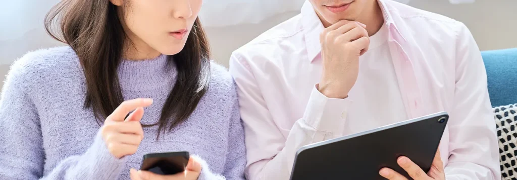 制度の違いを比較しているイメージ